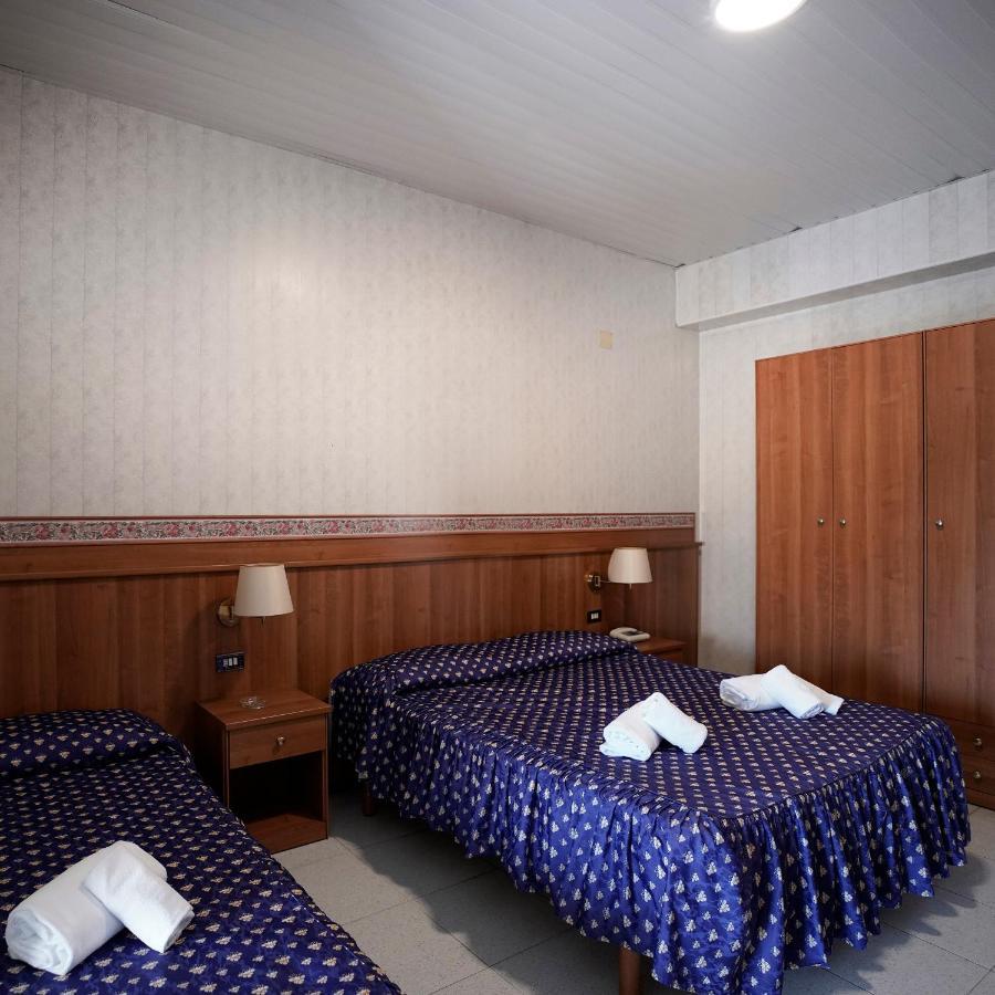 Hotel Capys Капуа Экстерьер фото